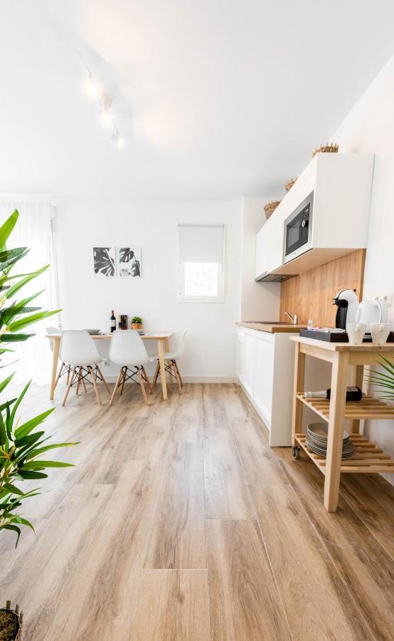 Apartamentos Toboso Plaza Nerja Exterior photo A kitchen in a typical apartment